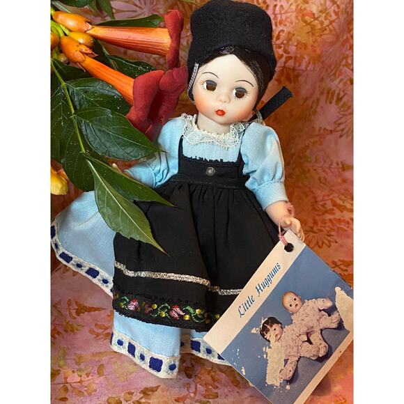 Madame Alexander Doll Romania "Rumania" #586 8” Int'l World Dolls Tag only 1987 - Picture 2 of 8